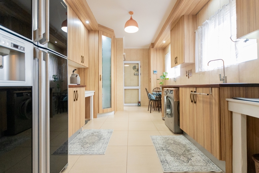 4 Bedroom Property for Sale in Country Club Western Cape